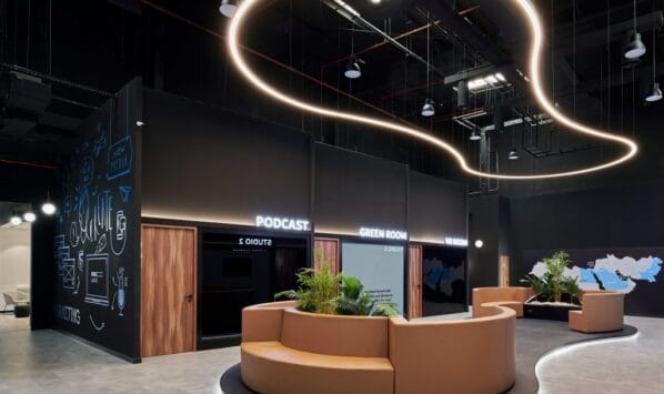 Augustus-Media-by-Motif-Interiors_12011551-1024x773