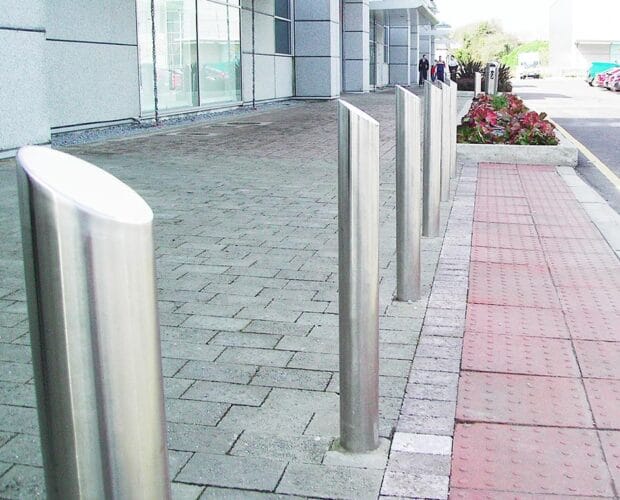 stainless-steel-bollard-main-image-KST101